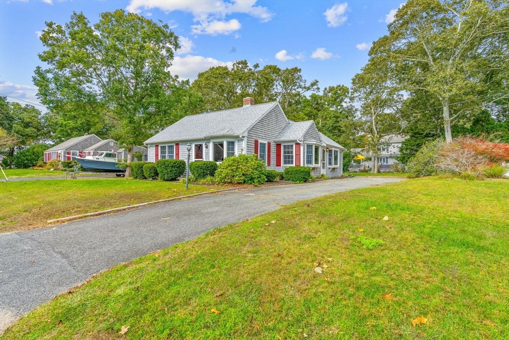 11 Joe Lincoln Rd