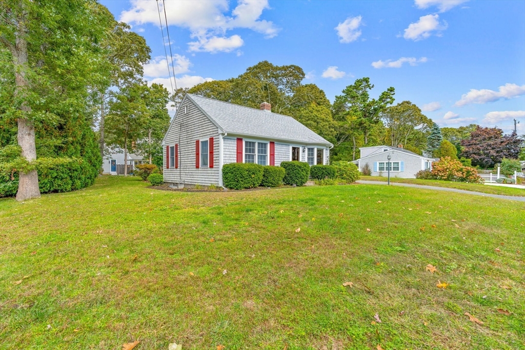 11 Joe Lincoln Rd