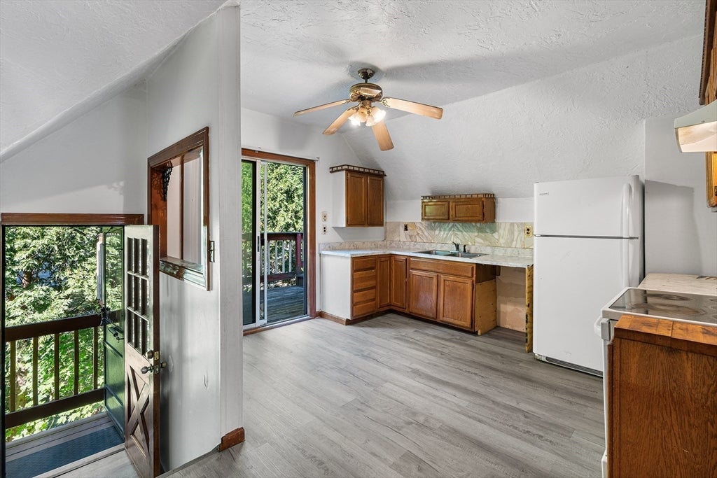 56 Park St, Hudson, MA, 56 Park St, Hudson, MA Photo #22