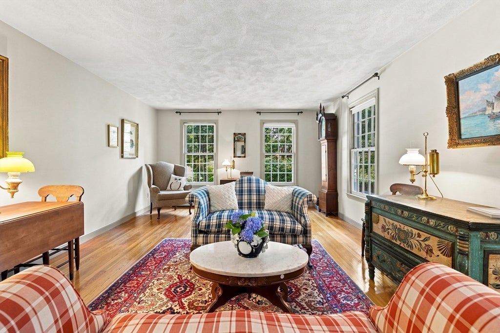 29 Smithshire Estates