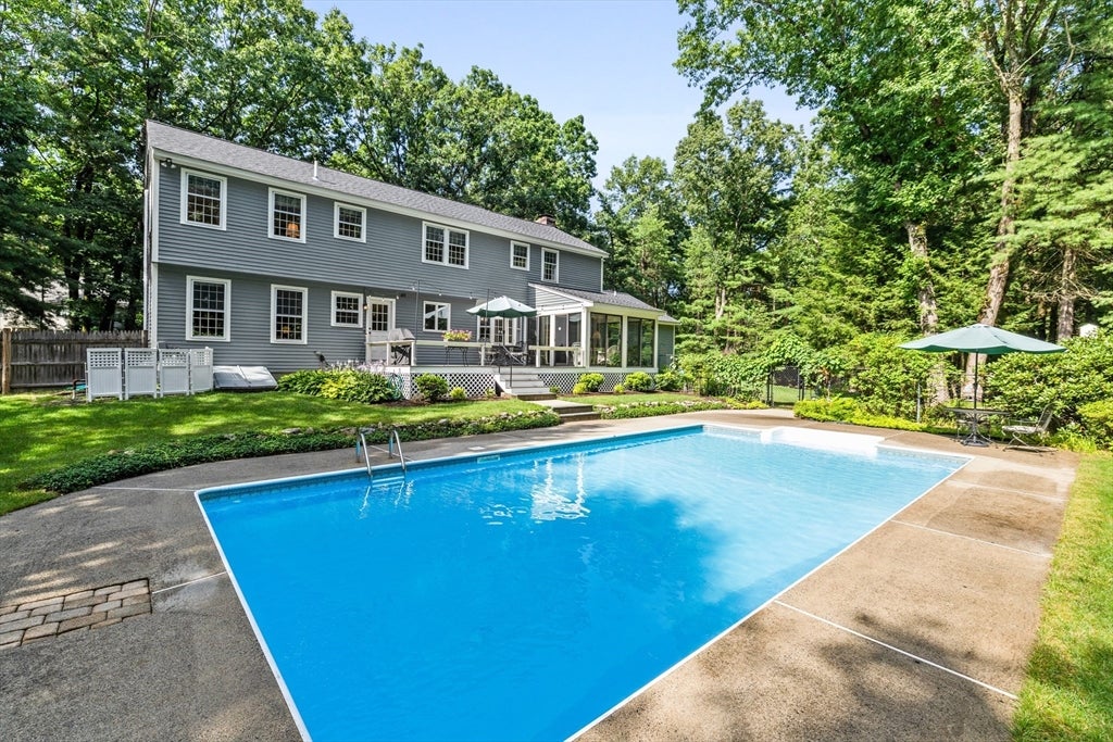 29 Smithshire Estates
