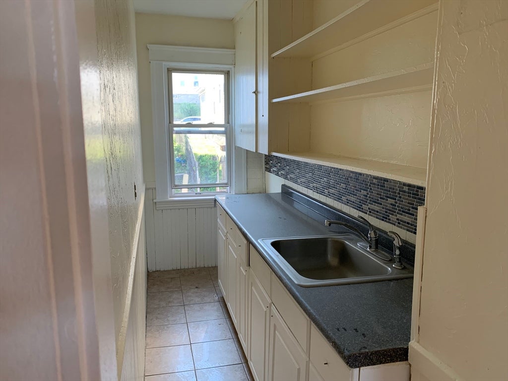 11 Diamond St