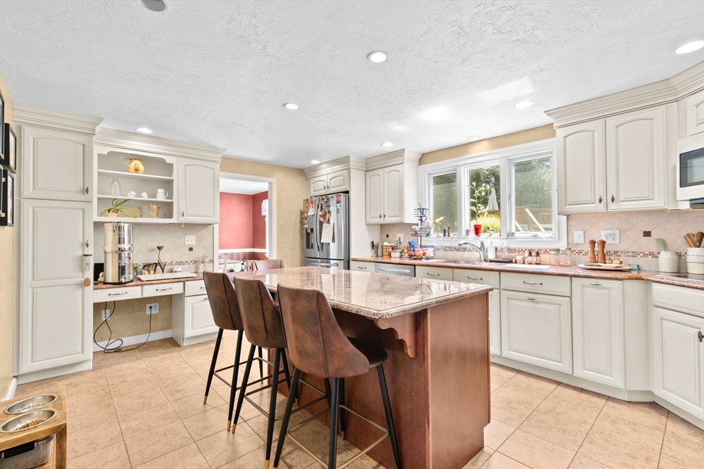 7 Old Powder House Road