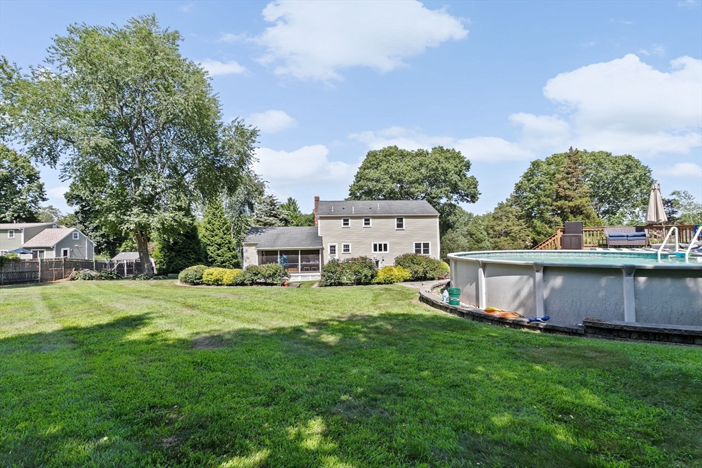 7 Old Powder House Road