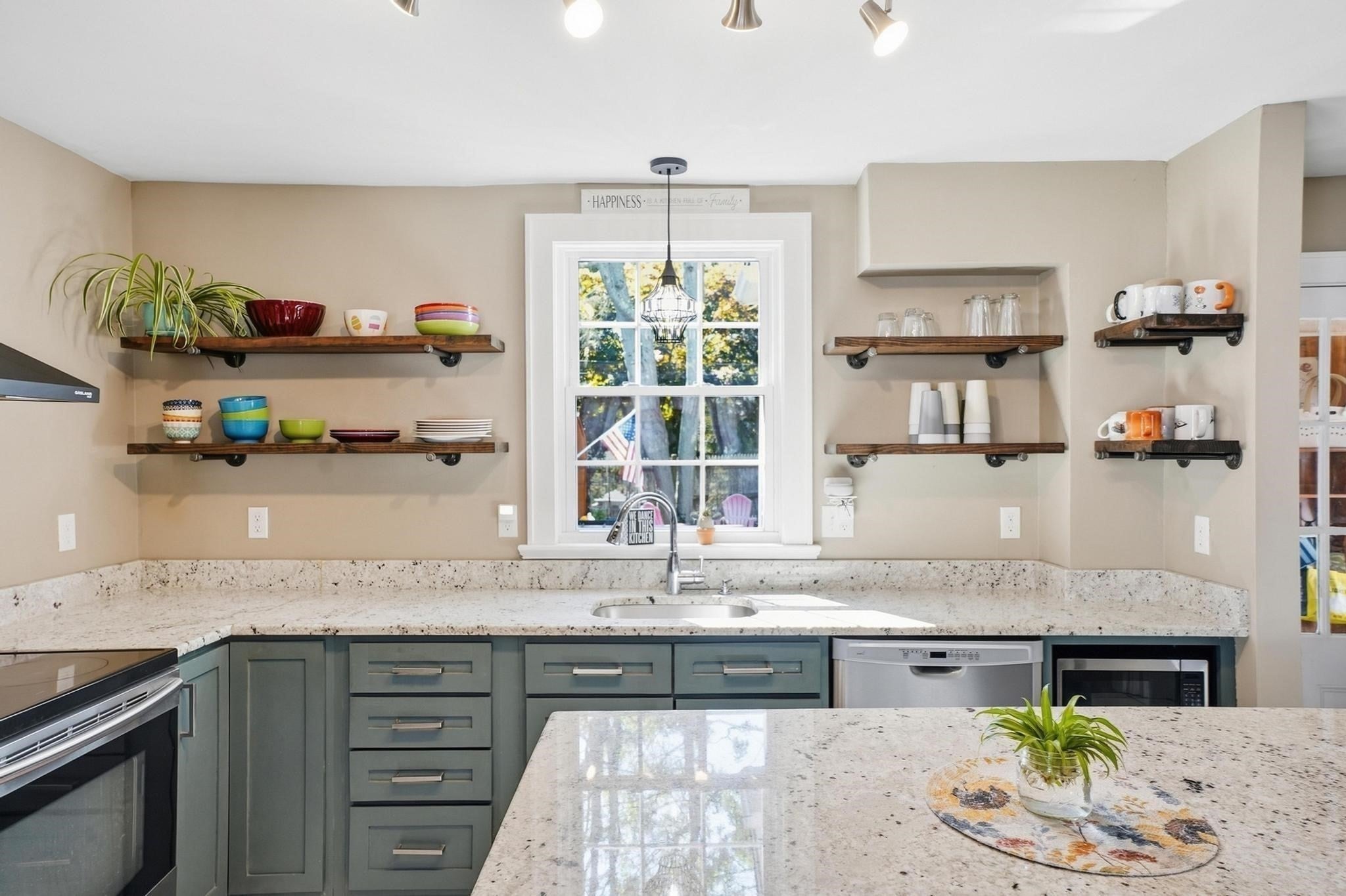 30 Hilldale Rd, Weymouth, MA, 30 Hilldale Rd, Weymouth, MA Photo #14