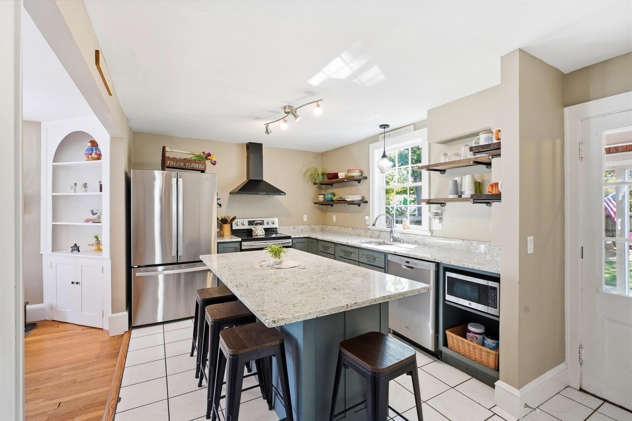 30 Hilldale Rd, Weymouth, MA, 30 Hilldale Rd, Weymouth, MA Photo #16