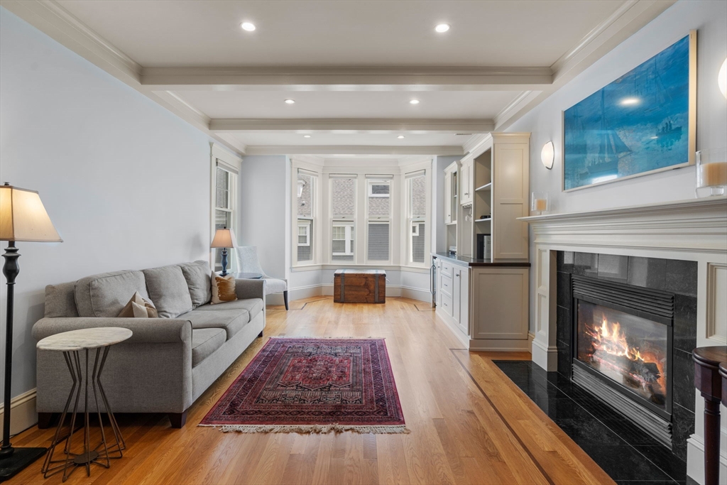 19 Woodbine Street B