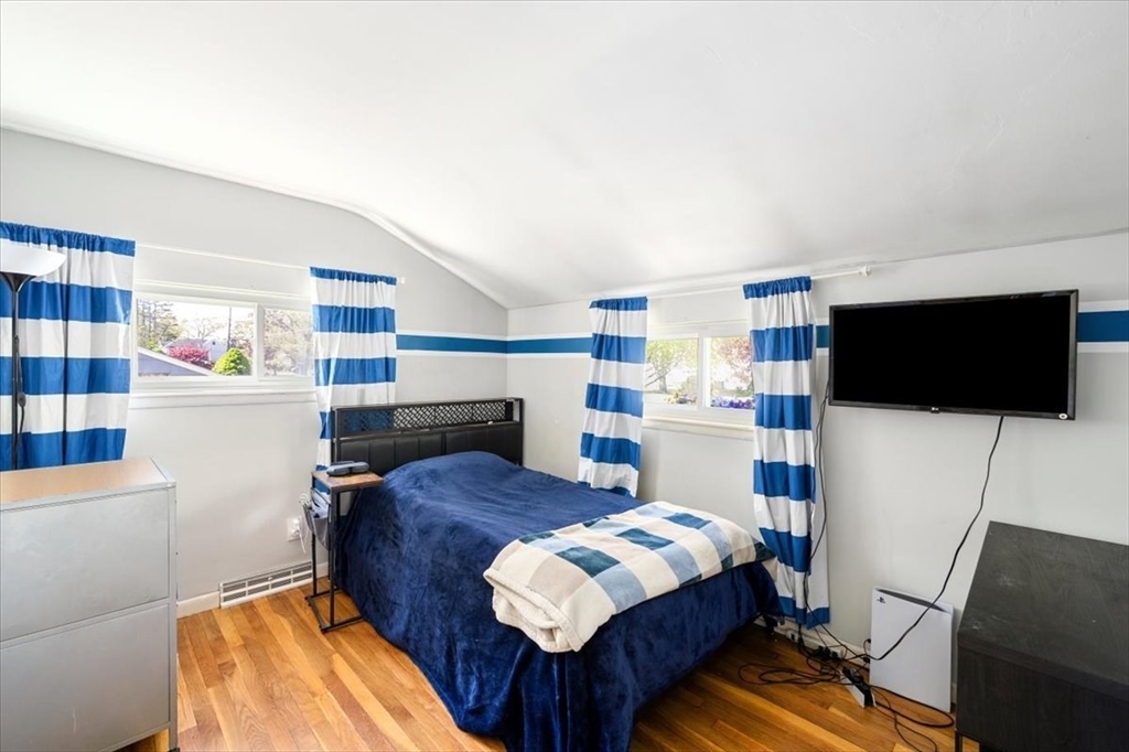 64 Holliston St, Medway, MA Photo #10