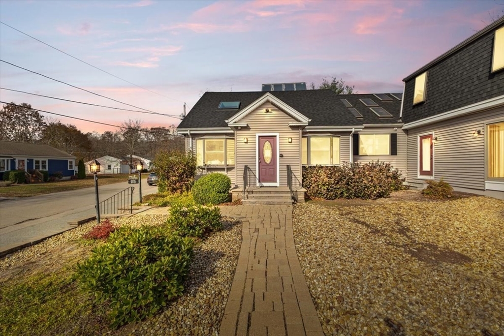 275 West Main Street