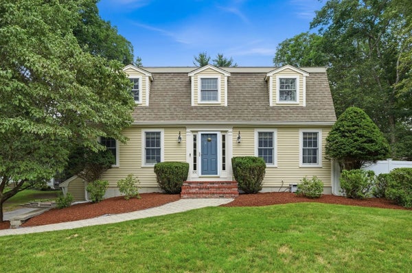 351 OLD FARM RD, HANOVER, MA 02339 - Image 8978c34d93ee8dca72bb53dfaa3ca626/3402504339