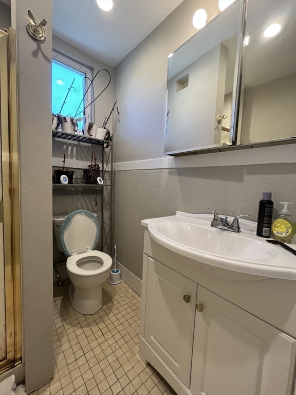 61 Lincoln Ave 2