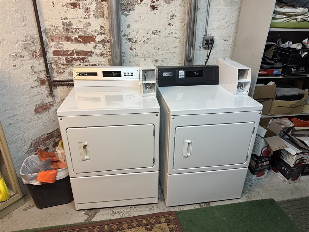 Cambridge, Massachusetts 02138, United States, 2 Bedrooms Bedrooms, ,1 BathroomBathrooms,Residential,Active,257517