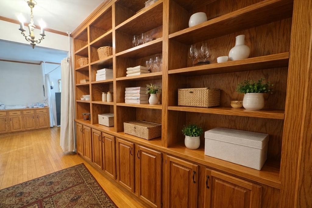 Cambridge, Massachusetts 02138, United States, 2 Bedrooms Bedrooms, ,1 BathroomBathrooms,Residential,Active,257517