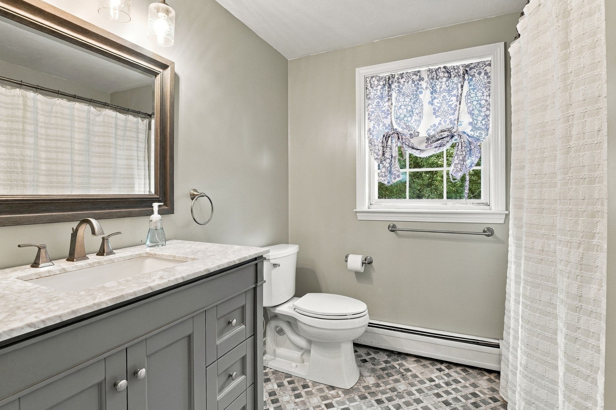 7 Keely Dr, Charlton, MA, 7 Keely Dr, Charlton, MA Photo #33