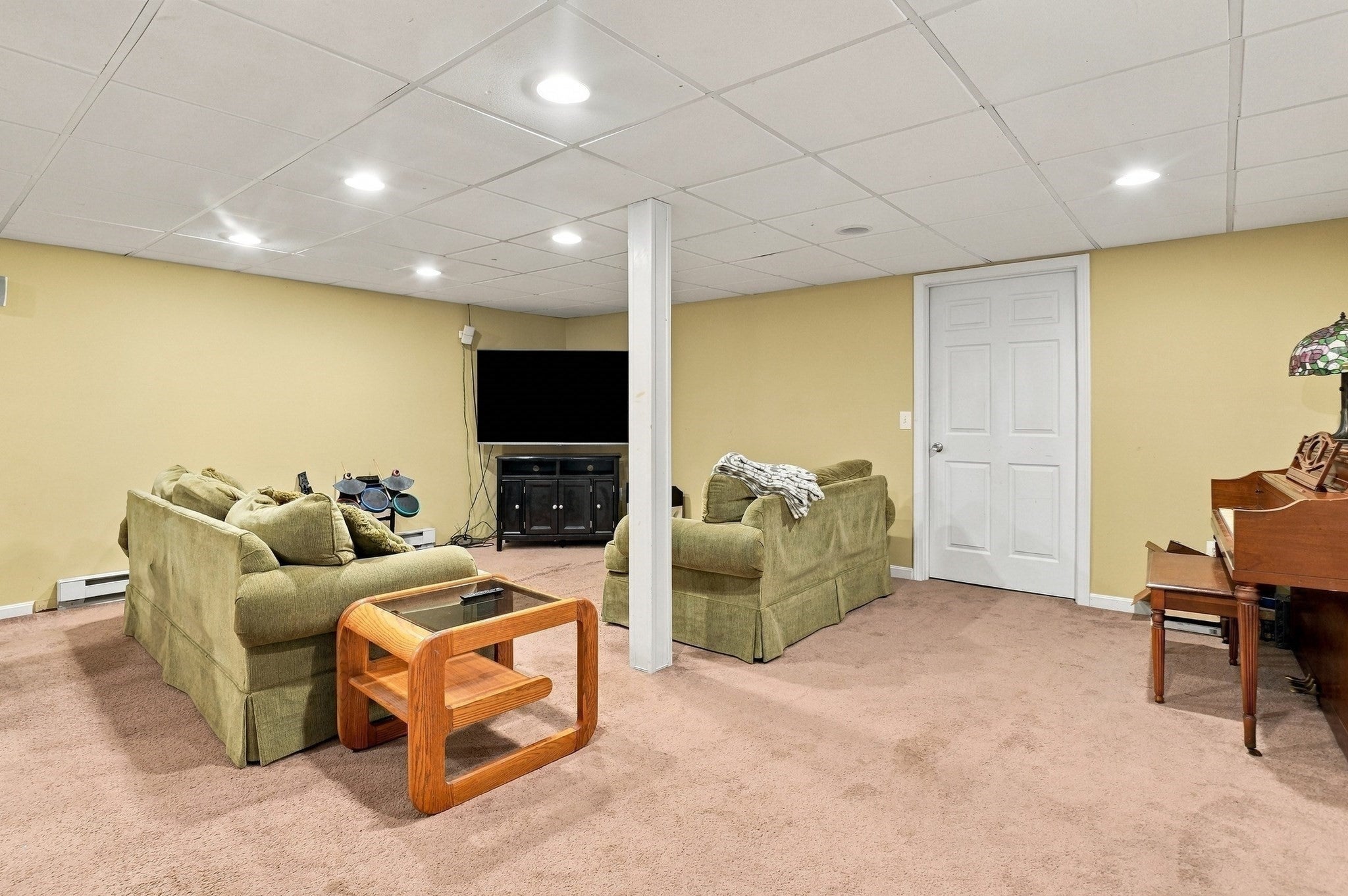 7 Keely Dr, Charlton, MA, 7 Keely Dr, Charlton, MA Photo #20