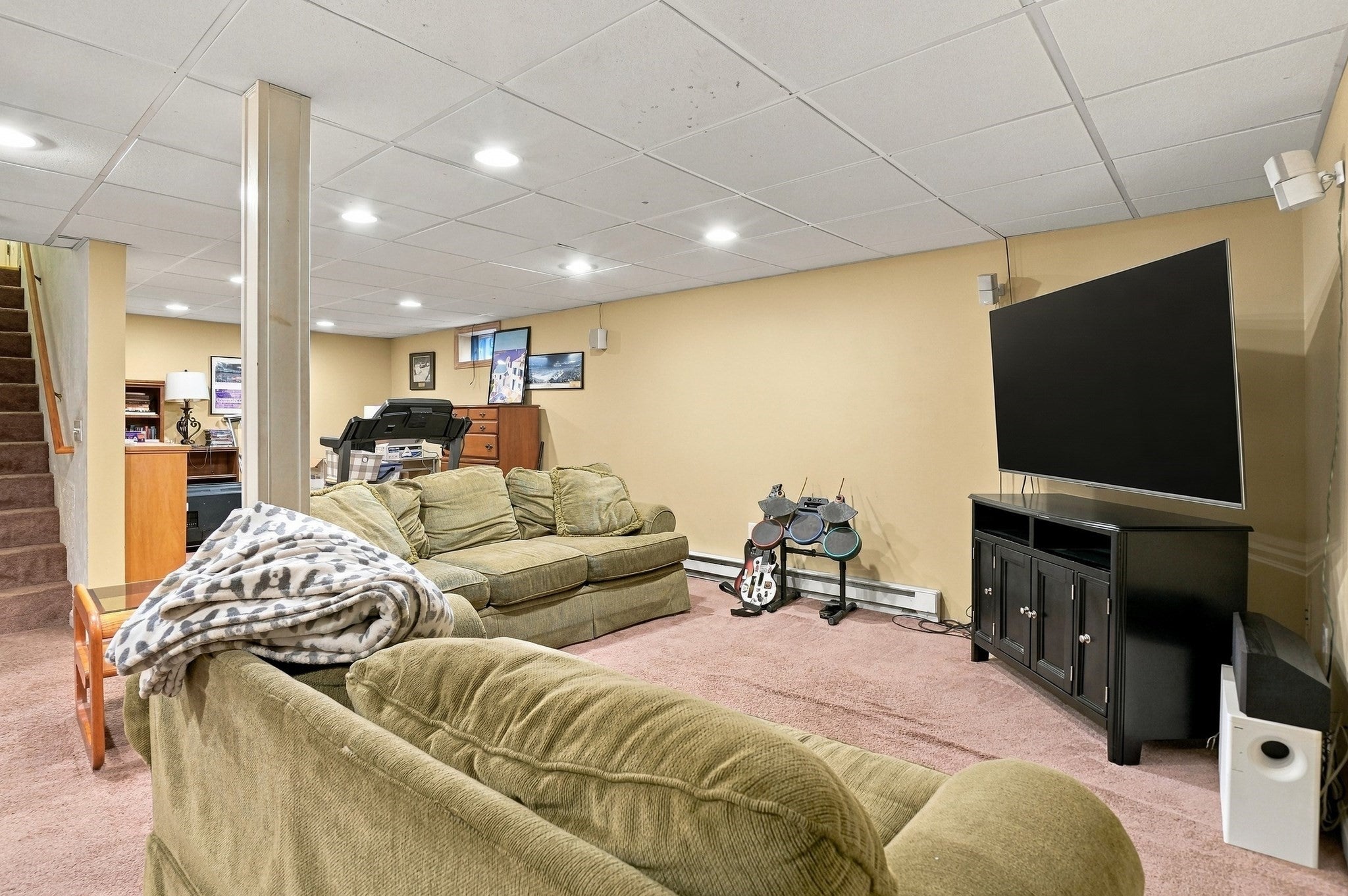 7 Keely Dr, Charlton, MA, 7 Keely Dr, Charlton, MA Photo #19