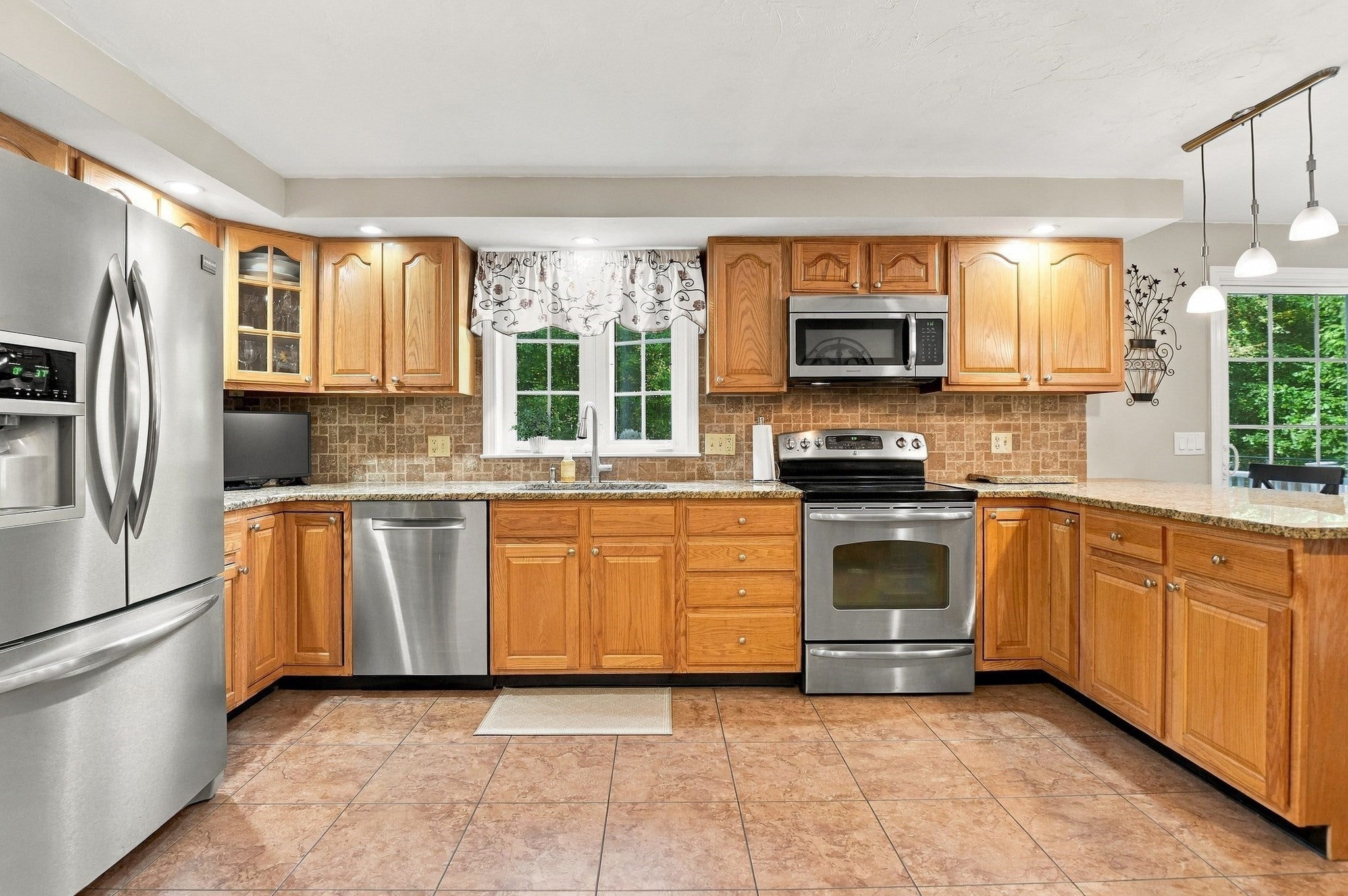 7 Keely Dr, Charlton, MA, 7 Keely Dr, Charlton, MA Photo #21