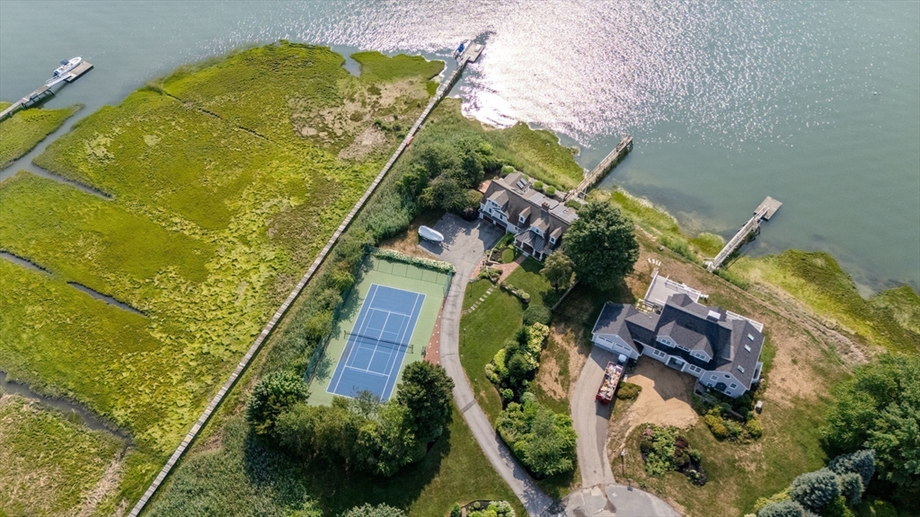 66 Seabury Point Road