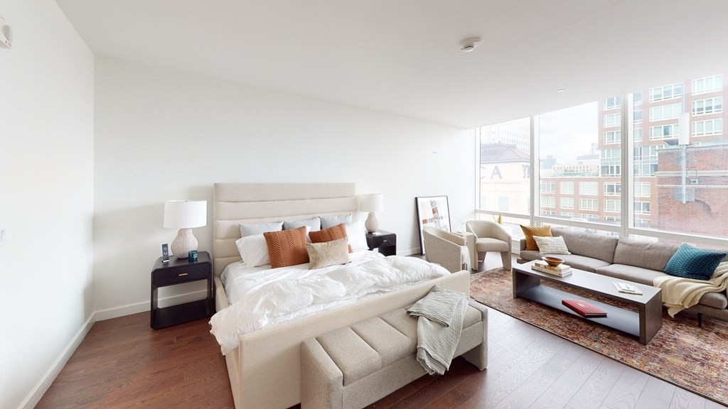 430 Stuart St 1501