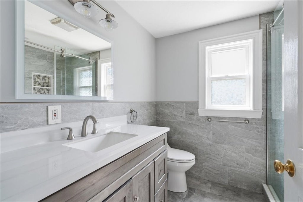 55 Vfw Drive, Rockland, MA, 55 Vfw Drive, Rockland, MA Photo #8