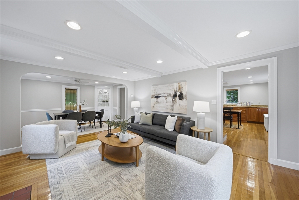 8 Brackett Ave