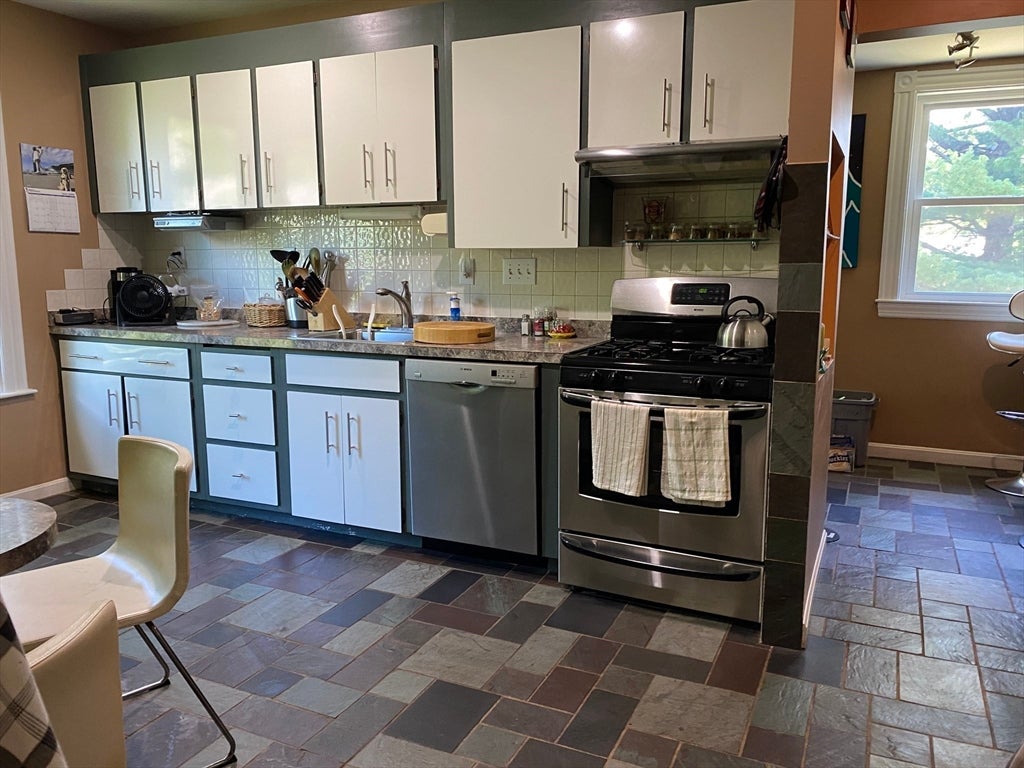 24 Lawrence Street #24, Woburn, MA Photo #5