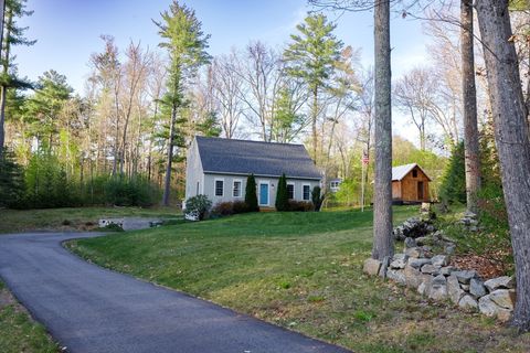 Photo of 15 Oak Dr, West Brookfield, MA 01585 (MLS # 73513183)