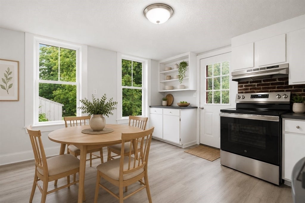 390 Main Street #A, West Newbury, MA, 390 Main Street #A, West Newbury, MA Photo #4