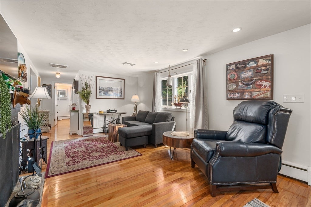 332 Commercial Street, Weymouth, MA, 332 Commercial Street, Weymouth, MA Photo #5