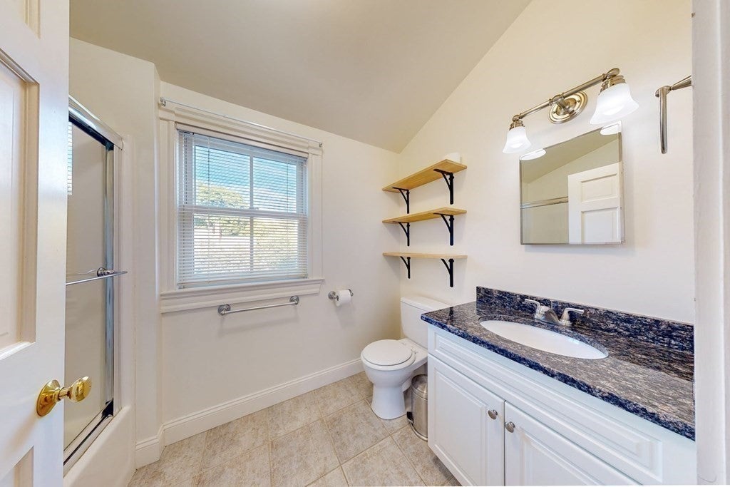 90 Highland Ave #2, Newton, MA Photo #11