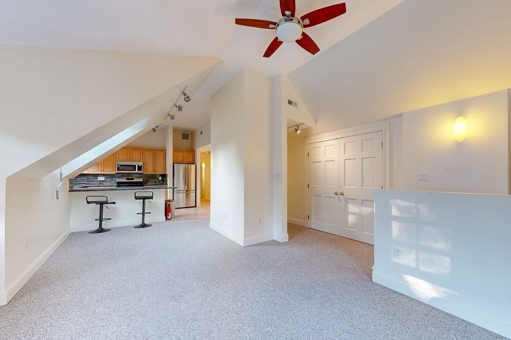 90 Highland Ave #2, Newton, MA Photo #3