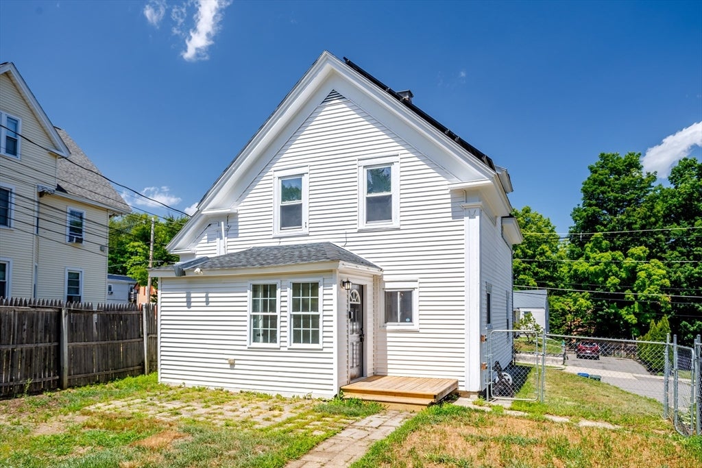38 Cottage Street