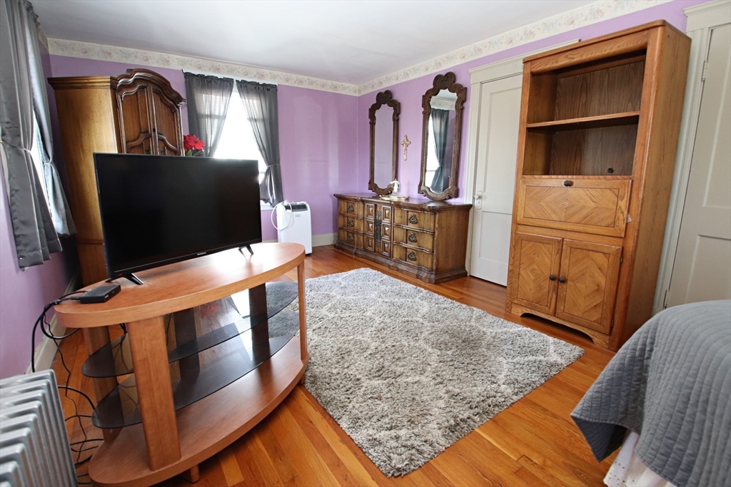 Saugus, Massachusetts 01906, United States, 3 Bedrooms Bedrooms, ,1 BathroomBathrooms,Residential,Active,167838