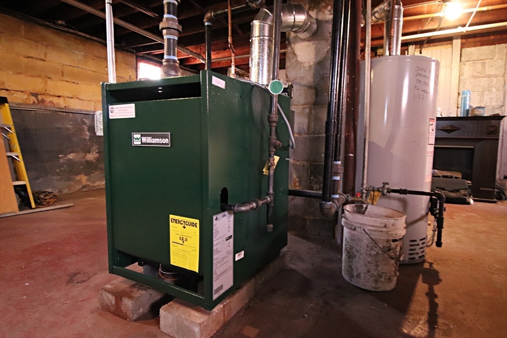 Saugus, Massachusetts 01906, United States, 3 Bedrooms Bedrooms, ,1 BathroomBathrooms,Residential,Active,167838