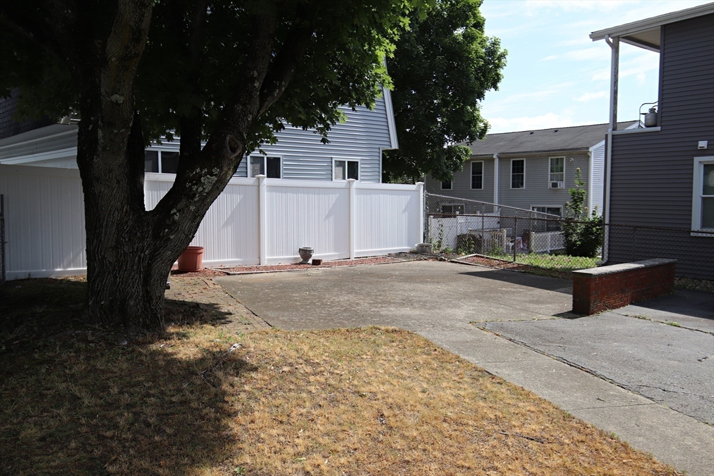 Saugus, Massachusetts 01906, United States, 3 Bedrooms Bedrooms, ,1 BathroomBathrooms,Residential,Active,167838