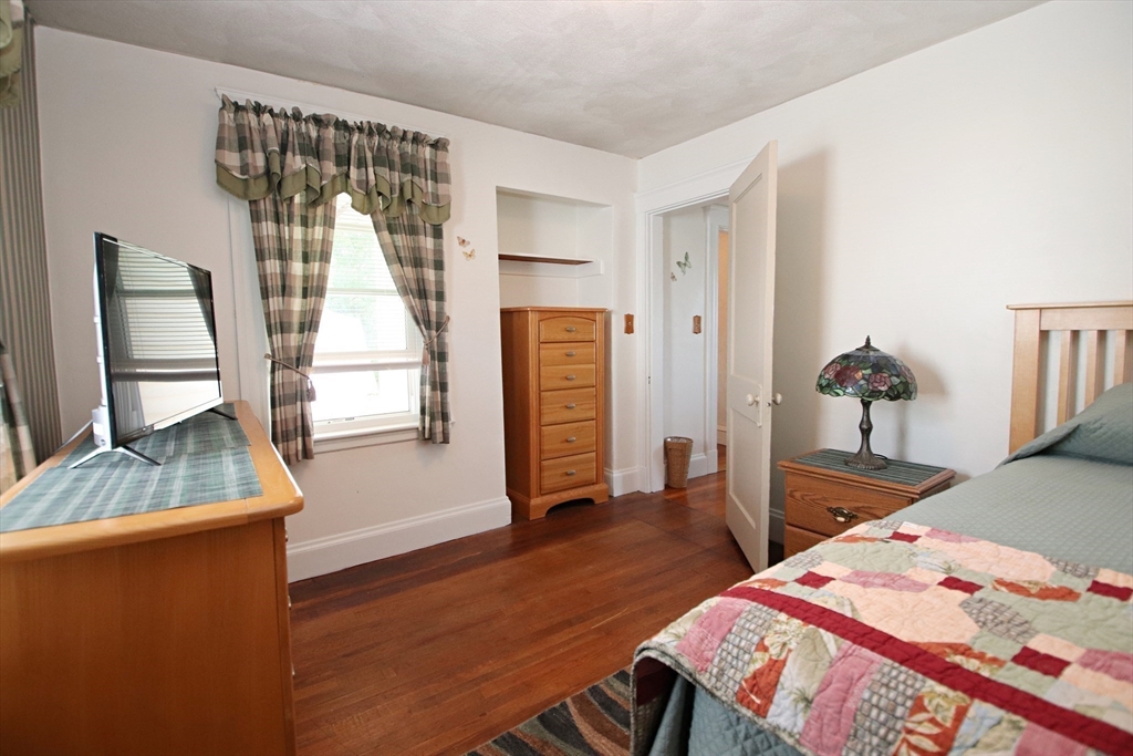 Saugus, Massachusetts 01906, United States, 3 Bedrooms Bedrooms, ,1 BathroomBathrooms,Residential,Active,167838