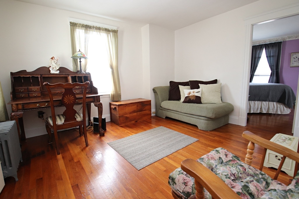 Saugus, Massachusetts 01906, United States, 3 Bedrooms Bedrooms, ,1 BathroomBathrooms,Residential,Active,167838