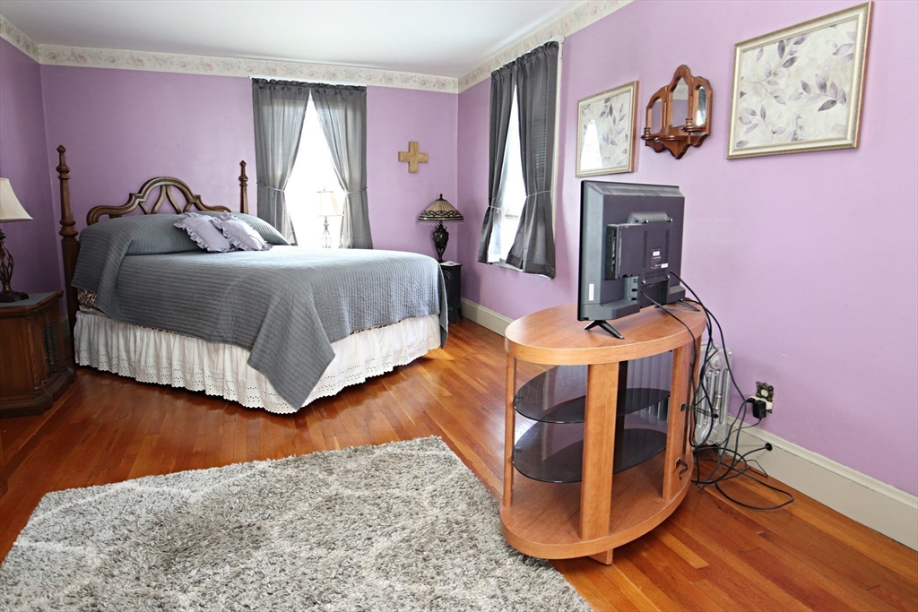 Saugus, Massachusetts 01906, United States, 3 Bedrooms Bedrooms, ,1 BathroomBathrooms,Residential,Active,167838