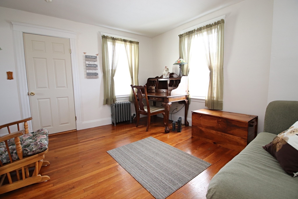 Saugus, Massachusetts 01906, United States, 3 Bedrooms Bedrooms, ,1 BathroomBathrooms,Residential,Active,167838