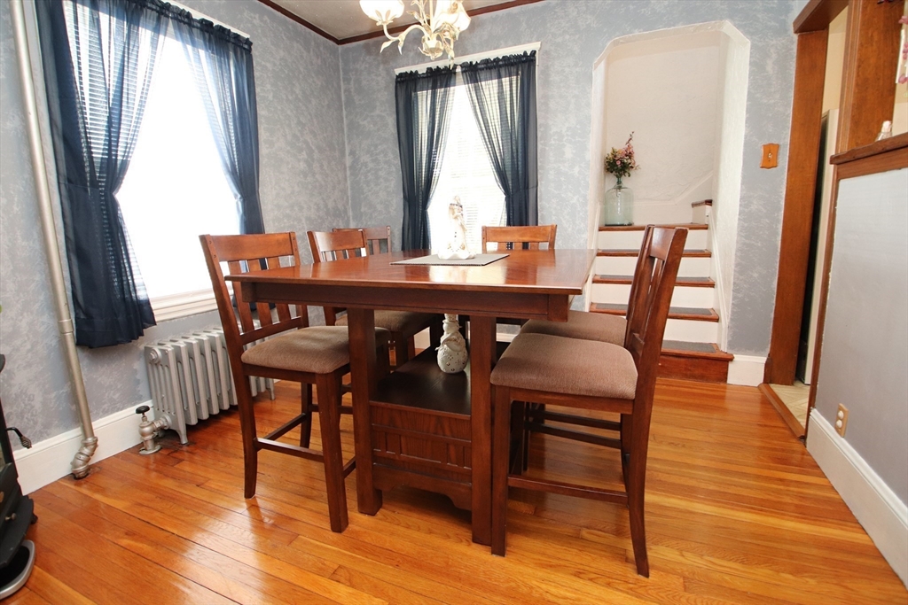 Saugus, Massachusetts 01906, United States, 3 Bedrooms Bedrooms, ,1 BathroomBathrooms,Residential,Active,167838