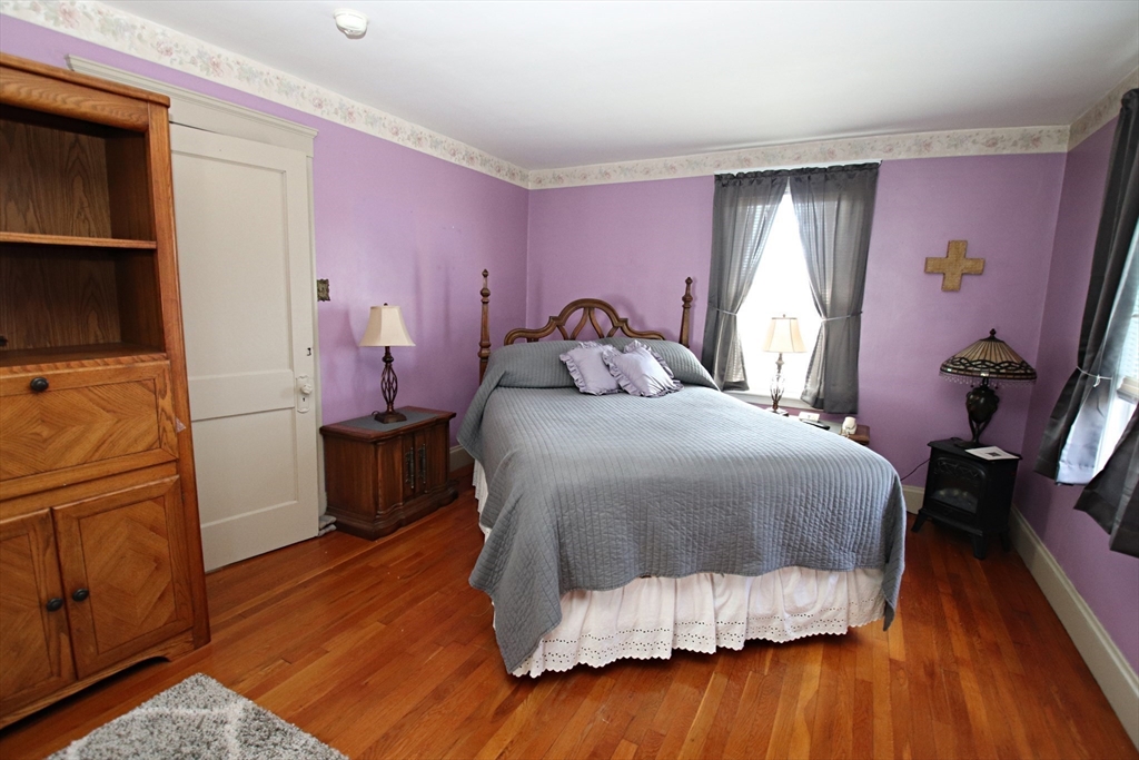 Saugus, Massachusetts 01906, United States, 3 Bedrooms Bedrooms, ,1 BathroomBathrooms,Residential,Active,167838