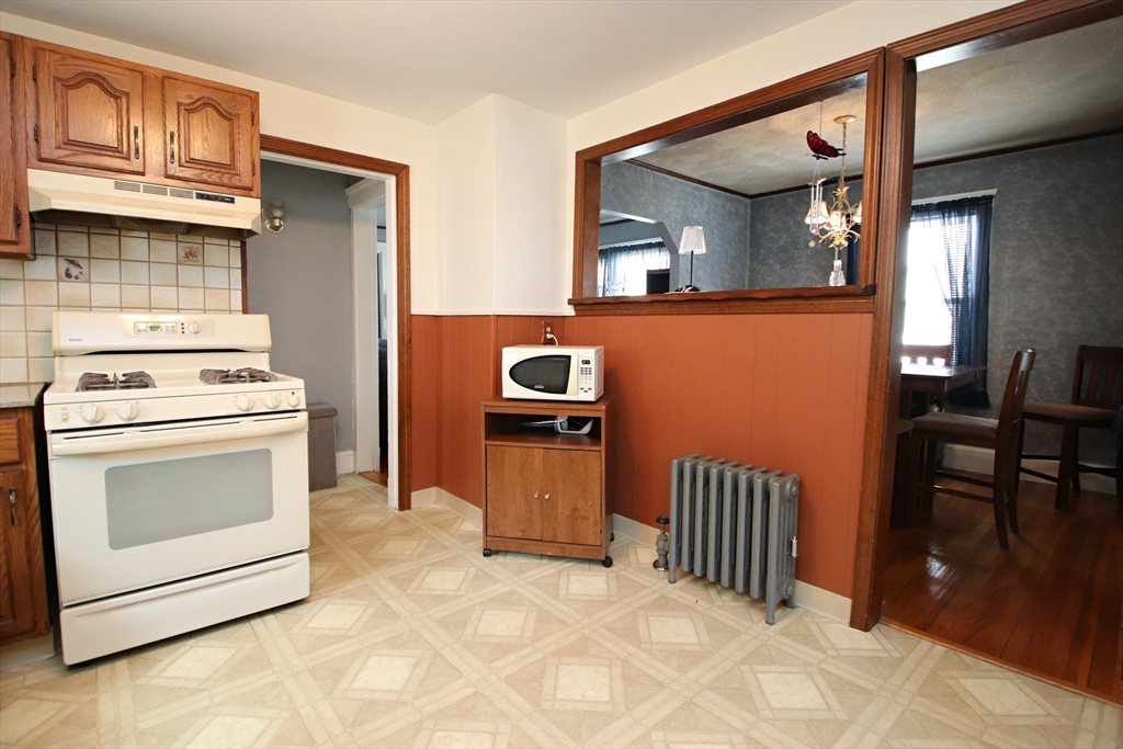 Saugus, Massachusetts 01906, United States, 3 Bedrooms Bedrooms, ,1 BathroomBathrooms,Residential,Active,167838