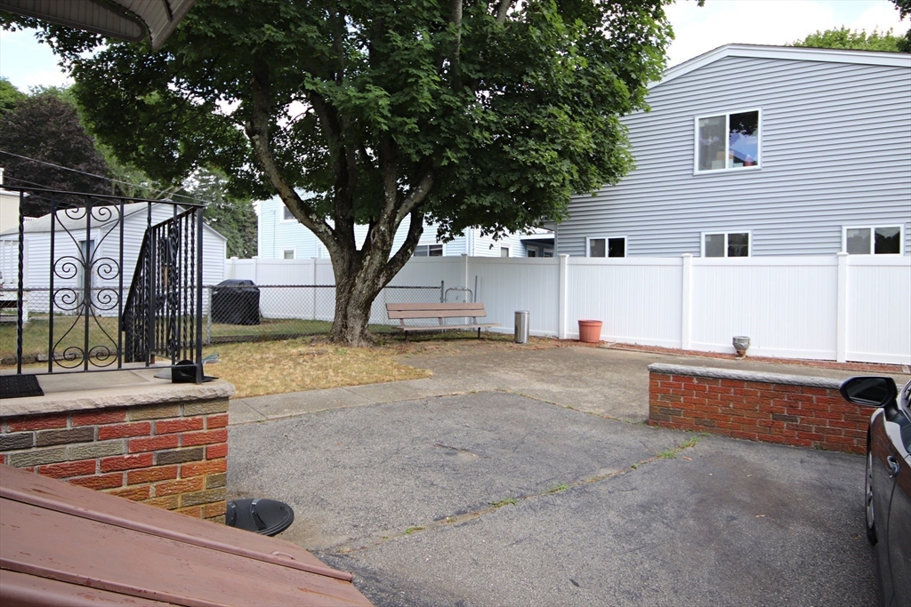 Saugus, Massachusetts 01906, United States, 3 Bedrooms Bedrooms, ,1 BathroomBathrooms,Residential,Active,167838