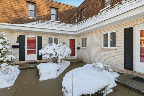 153 Porter Lake Drive 153 Springfield MA 01106