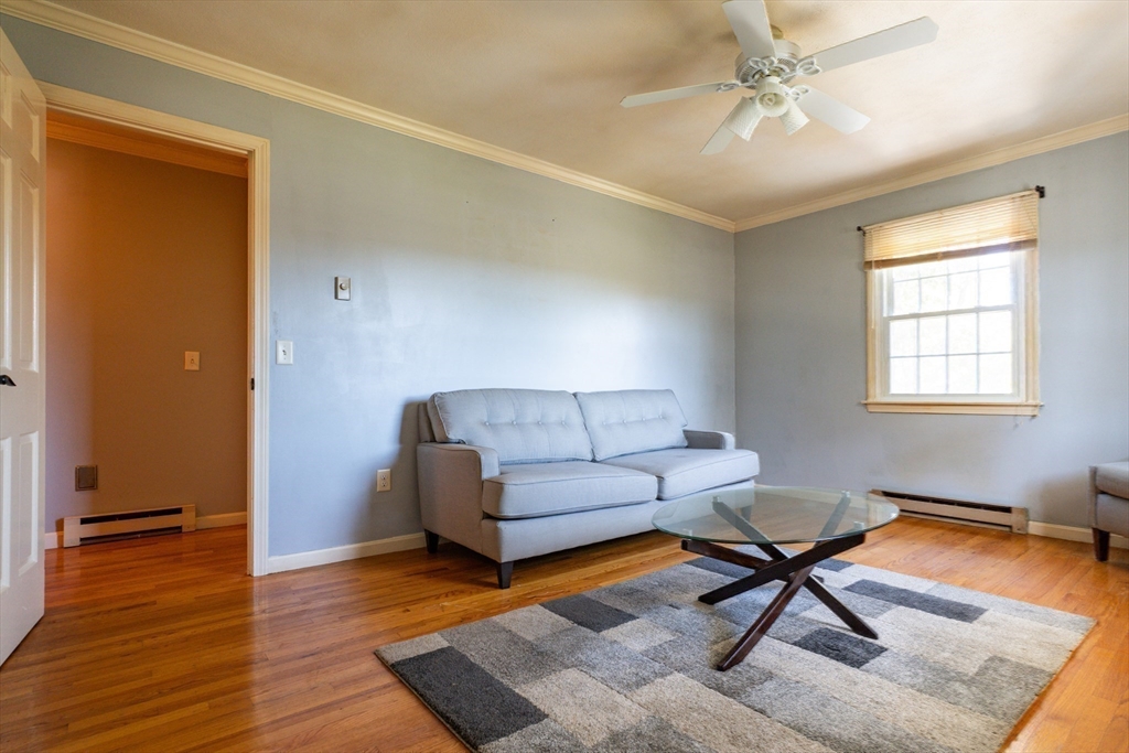 West Boylston, Massachusetts 01583, United States, 3 Bedrooms Bedrooms, ,3 BathroomsBathrooms,Residential,Active,226103