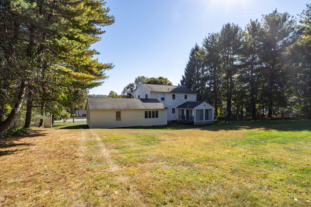 West Boylston, Massachusetts 01583, United States, 3 Bedrooms Bedrooms, ,3 BathroomsBathrooms,Residential,Active,226103