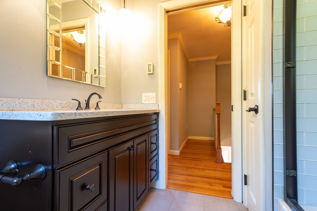 West Boylston, Massachusetts 01583, United States, 3 Bedrooms Bedrooms, ,3 BathroomsBathrooms,Residential,Active,226103