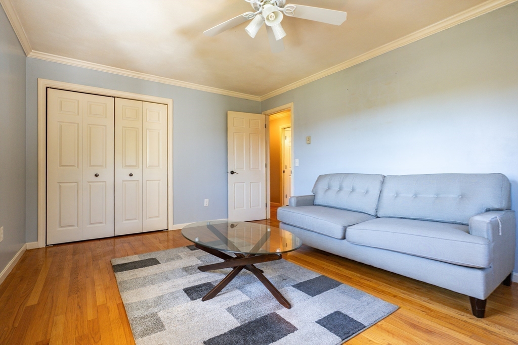 West Boylston, Massachusetts 01583, United States, 3 Bedrooms Bedrooms, ,3 BathroomsBathrooms,Residential,Active,226103