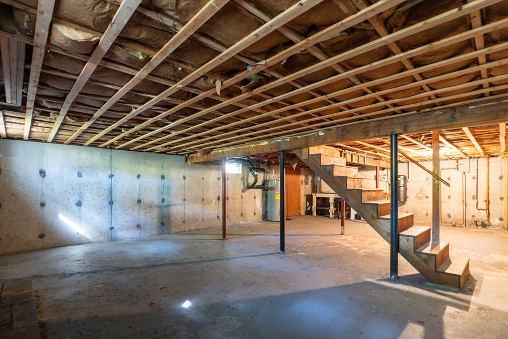 West Boylston, Massachusetts 01583, United States, 3 Bedrooms Bedrooms, ,3 BathroomsBathrooms,Residential,Active,226103