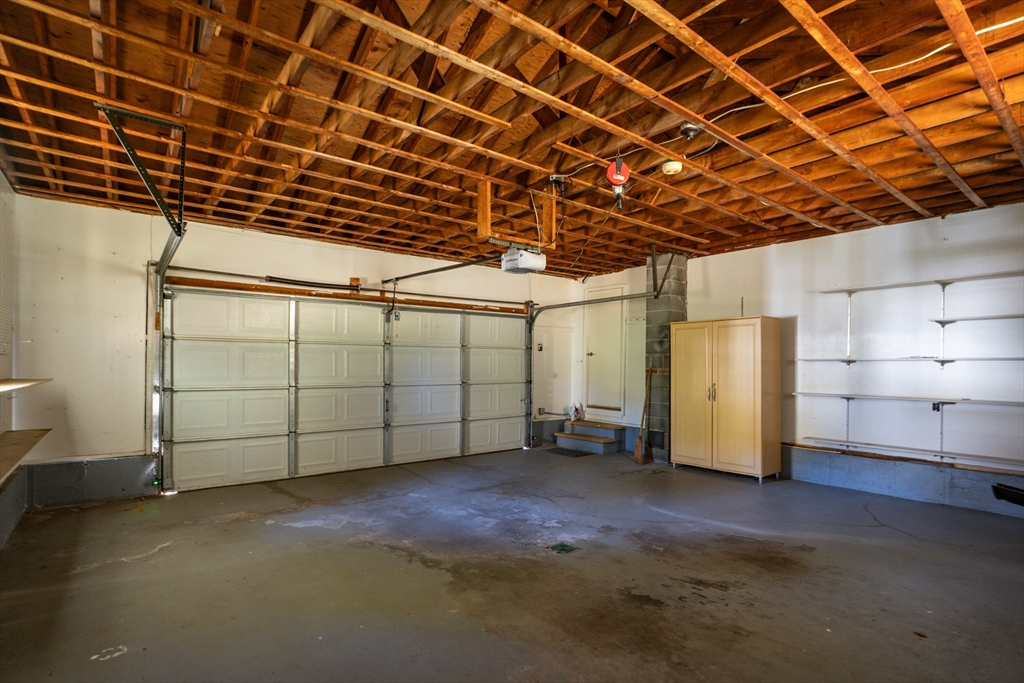 West Boylston, Massachusetts 01583, United States, 3 Bedrooms Bedrooms, ,3 BathroomsBathrooms,Residential,Active,226103